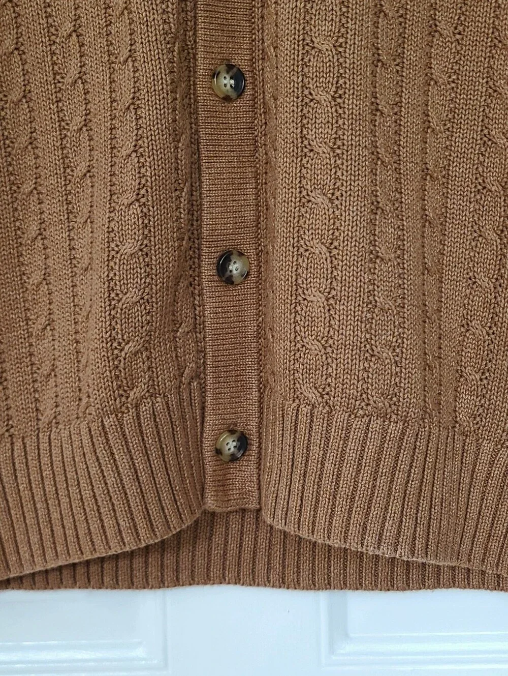 J Crew Men's Heritage Cotton Cardigan Sweater Vest Cable Knit Size L Camel Brown